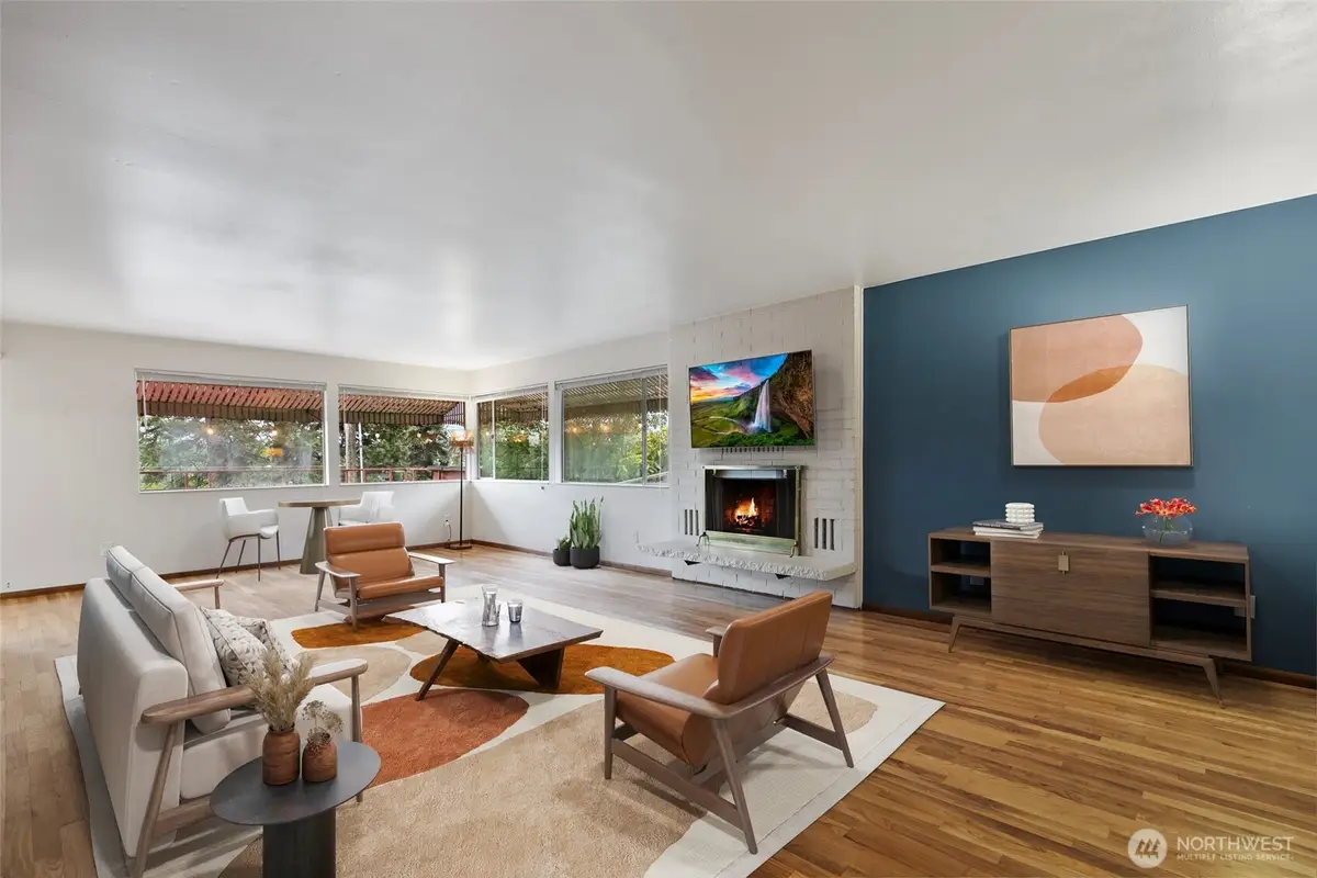 3041 24th Avenue W, Seattle, WA 98199 - #1