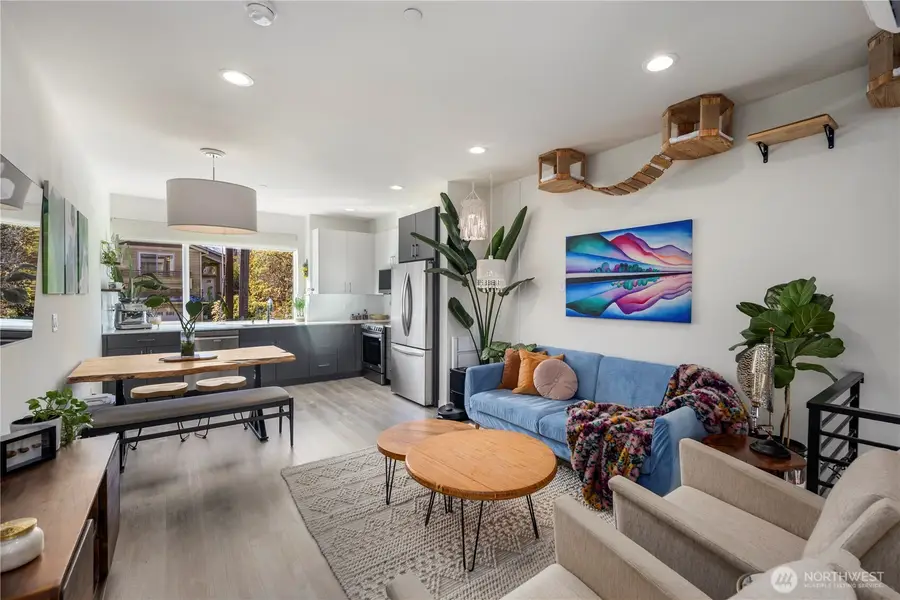 9624 Linden Avenue N, Seattle, WA 98103 - #3