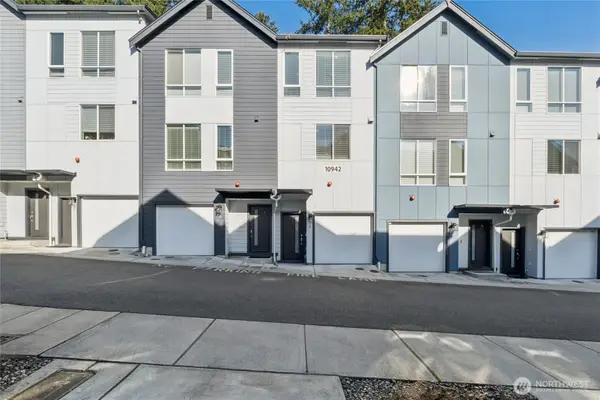 10942 NE 189th Place #E, Bothell, WA 98011
