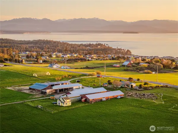 886 North West Beach Road, Coupeville, WA 98239