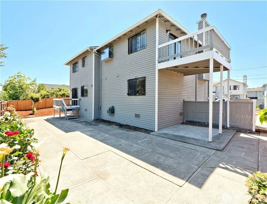 6750 28th Avenue S, Seattle, WA 98108 - #2