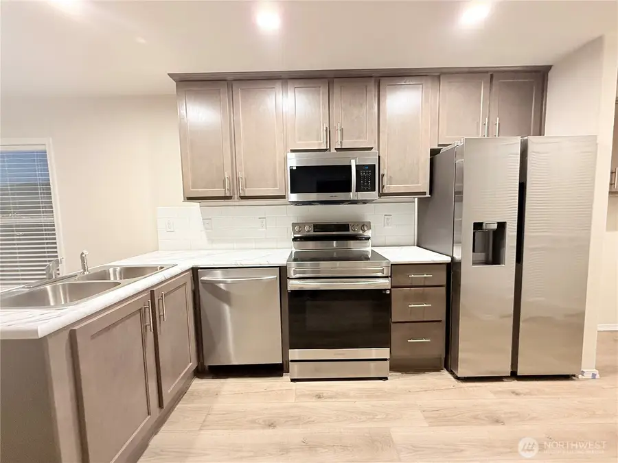 2322 Tacoma Road E #11, Puyallup, WA 98371 - #2