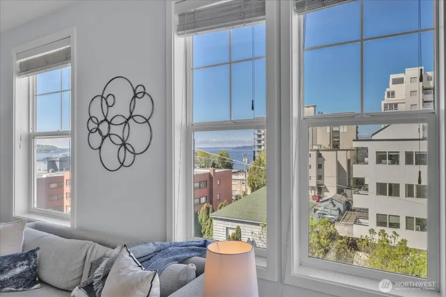 530 4th Avenue W #410, Seattle, WA 98119 - #3