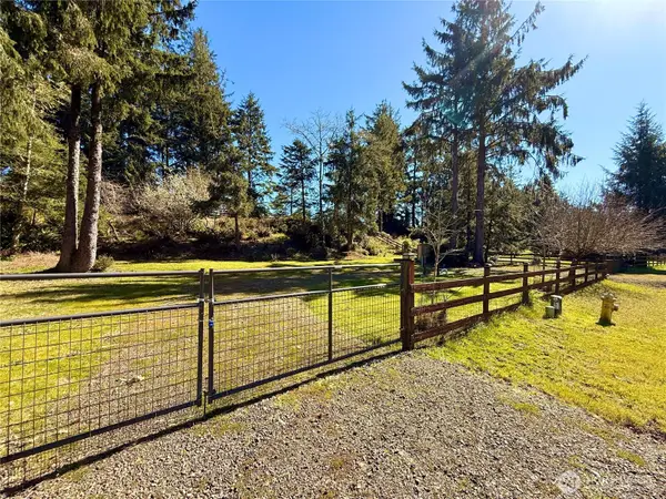 1004 Discovery Avenue Se #462&463, Ocean Shores, WA 98569