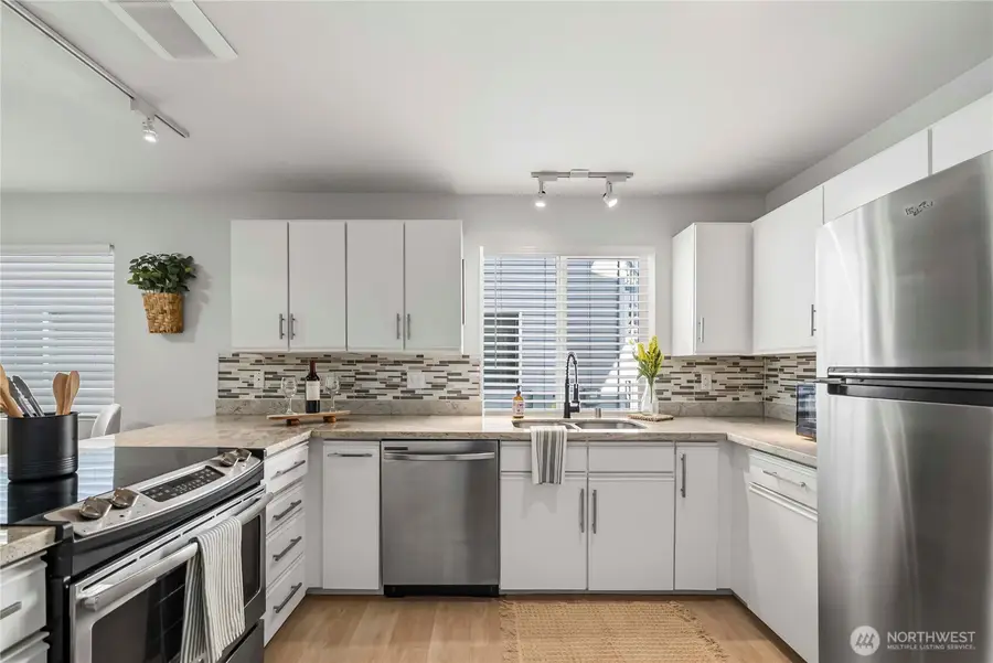 1101 37th Street Se #301, Auburn, WA 98002 - #3