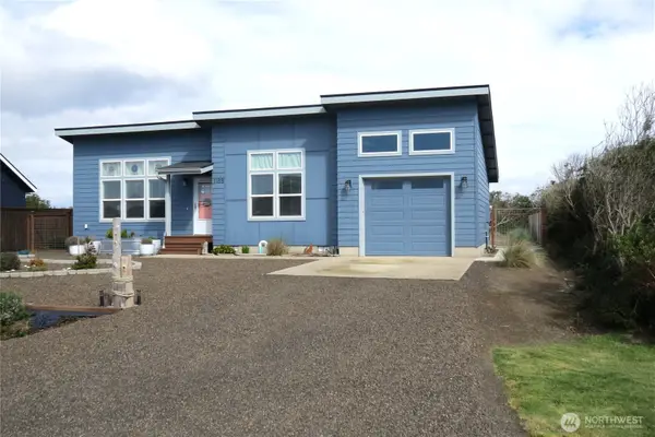 1188 Greenview Avenue Sw, Ocean Shores, WA 98569