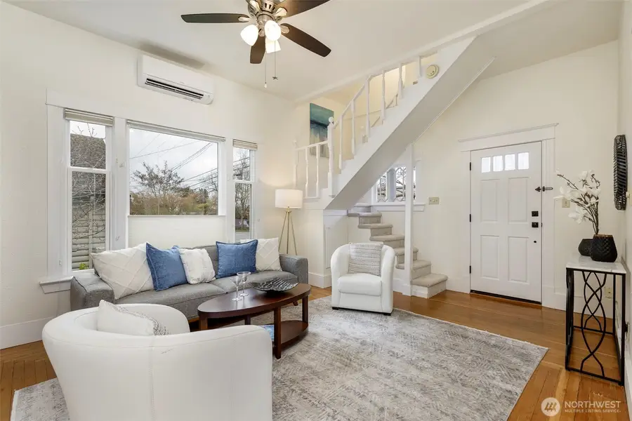 6122 8th Avenue Nw, Seattle, WA 98107 - #3