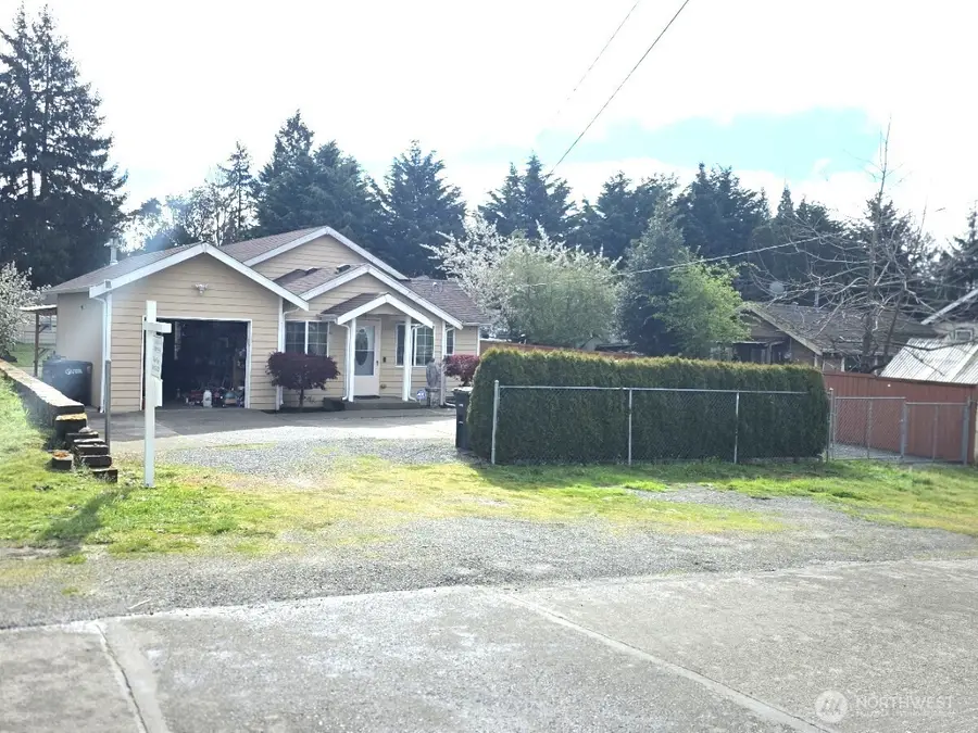 11426 15th Avenue Sw, Seattle, WA 98146 - #3