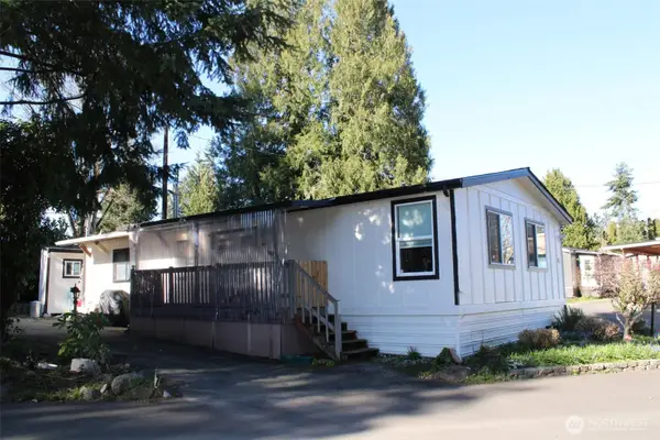 415 Lakeview #B1, Lynnwood, WA 98087