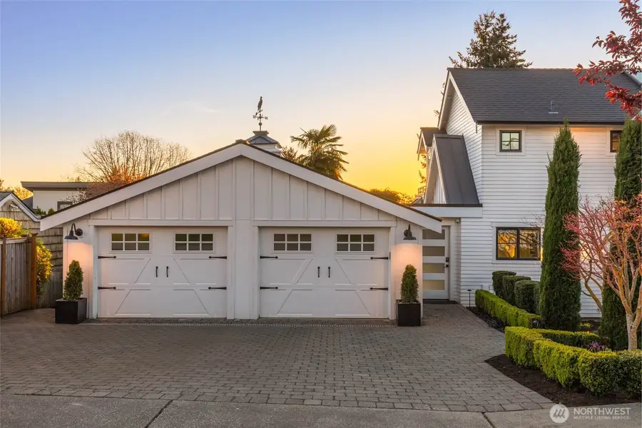 6035 111th Avenue Ne, Kirkland, WA 98033 - #3