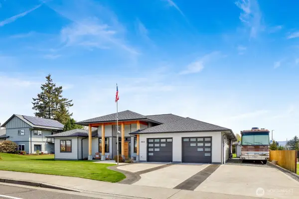 8802 Line Road, Lynden, WA 98264