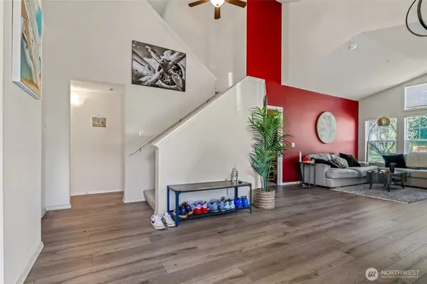 23301 60th Place S #7-6, Kent, WA 98032