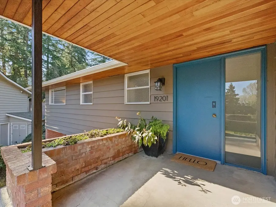 19201 51st Avenue Ne, Lake Forest Park, WA 98155 - #2