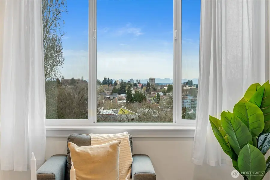 908 N 46th Street #F, Seattle, WA 98103 - #3