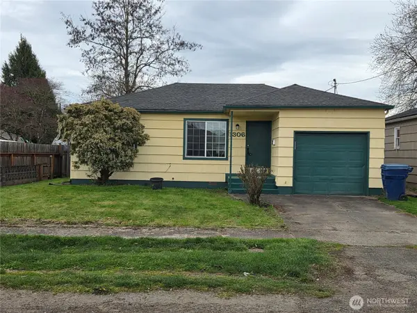 1306 S 3rd Avenue, Kelso, WA 98626