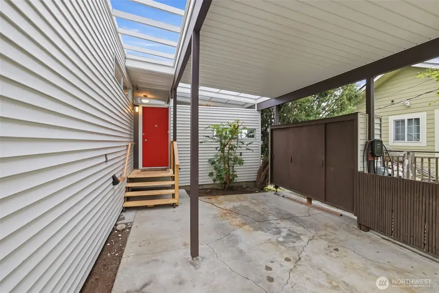 10054 Waters Avenue S, Seattle, WA 98178 - #3