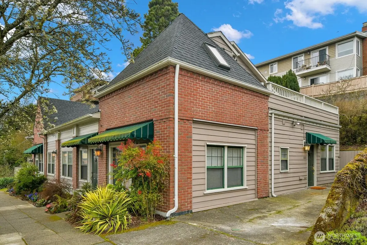 1800 10th Avenue W #1800, Seattle, WA 98119 - #1