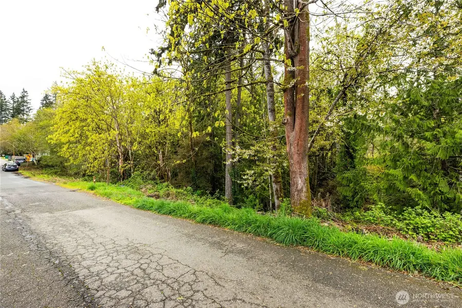 8893 Martin Avenue Nw #8, Silverdale, WA 98383 - #3