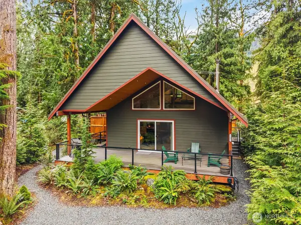 7381 Scott Place, Glacier, WA 98244