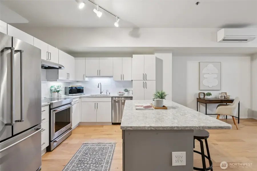 526 1st Avenue S #405, Seattle, WA 98104 - #3