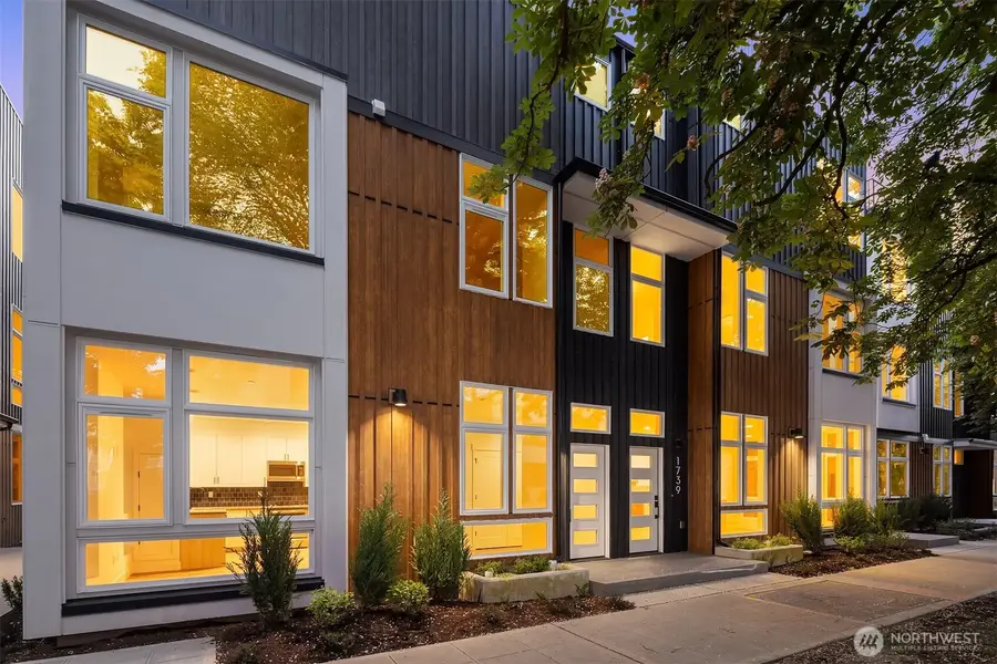 1713 17th Avenue, Seattle, WA 98122 - #2