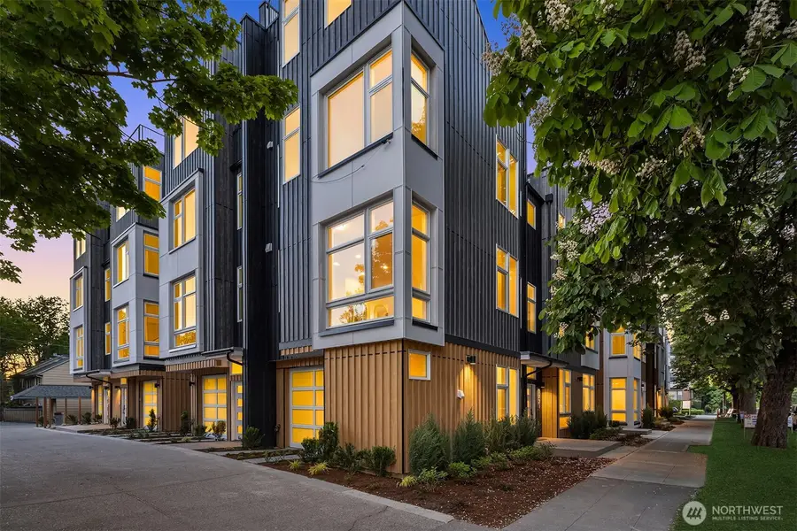 1713 17th Avenue, Seattle, WA 98122 - #3