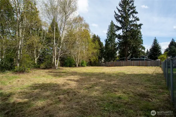 11409 93rd Avenue E, Puyallup, WA 98373