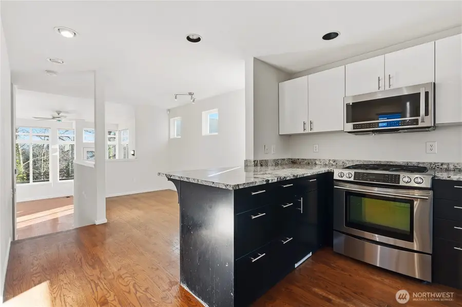 314 25th Avenue E, Seattle, WA 98112 - #3