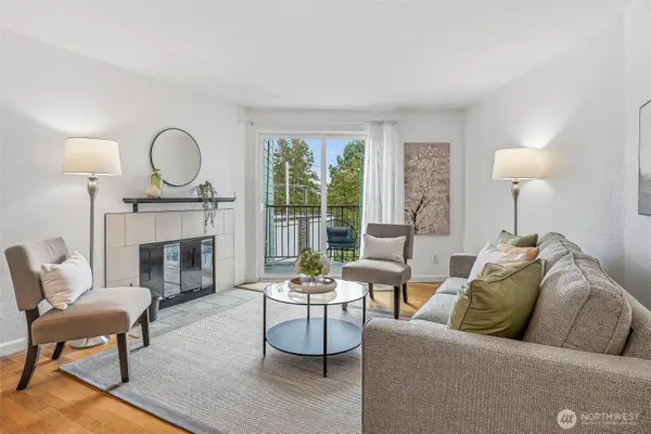 3045 20th Avenue W #409, Seattle, WA 98199