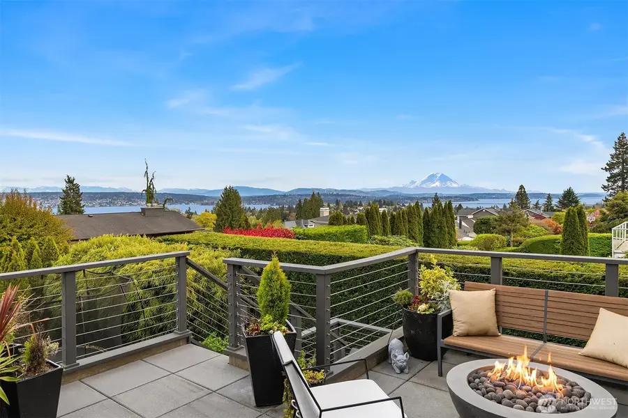 7310 51st Avenue Ne, Seattle, WA 98115 - #3