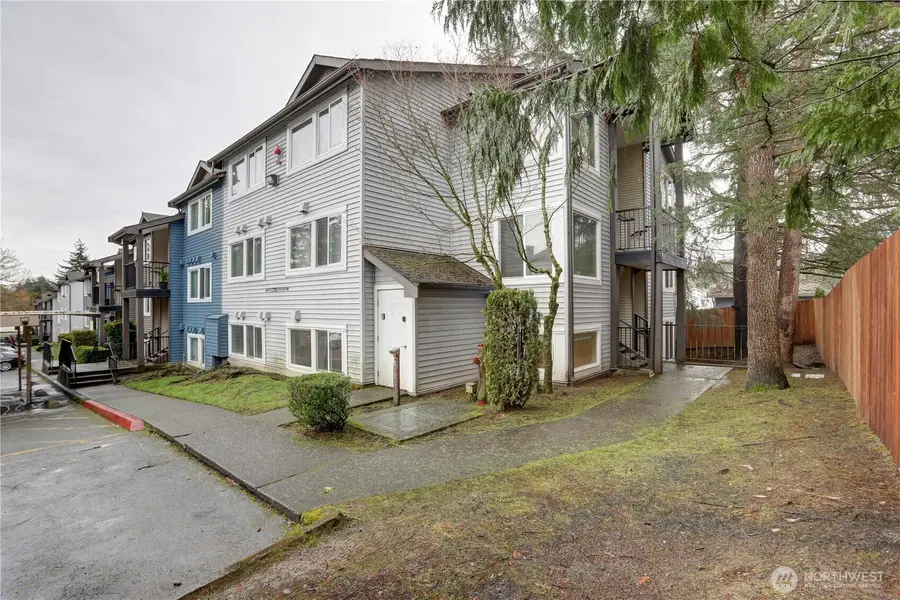 26335 116th Avenue Ne #H105, Kent, WA 98030 - #2