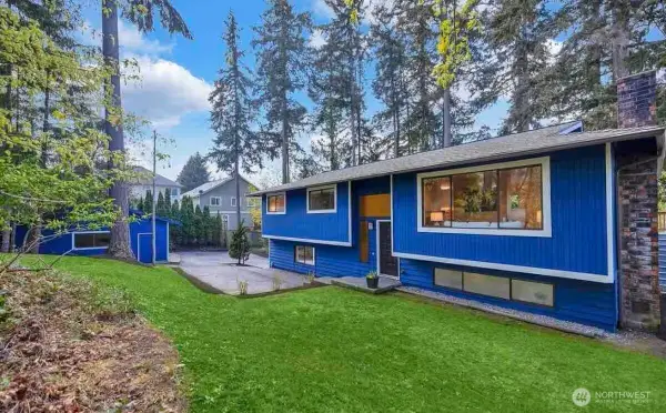 9550 132nd Avenue Se, Newcastle, WA 98059