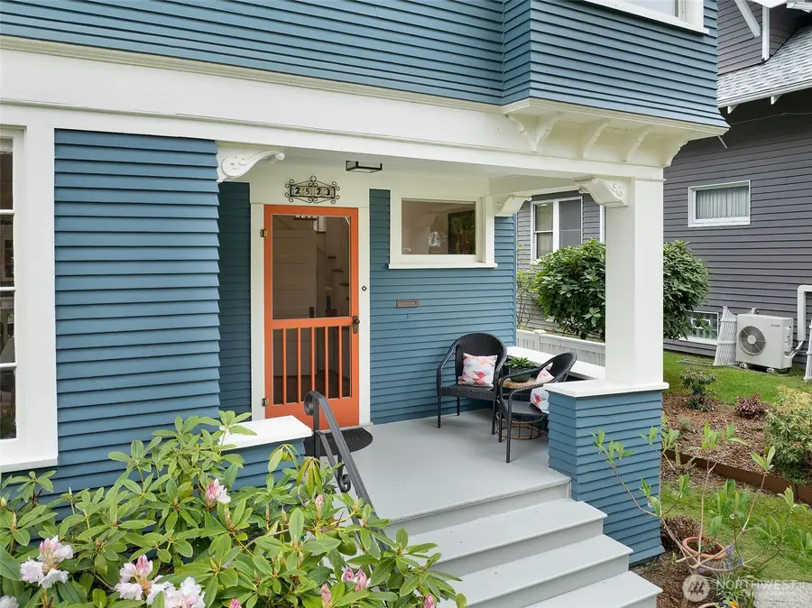 2523 32nd Avenue S, Seattle, WA 98144 - #2