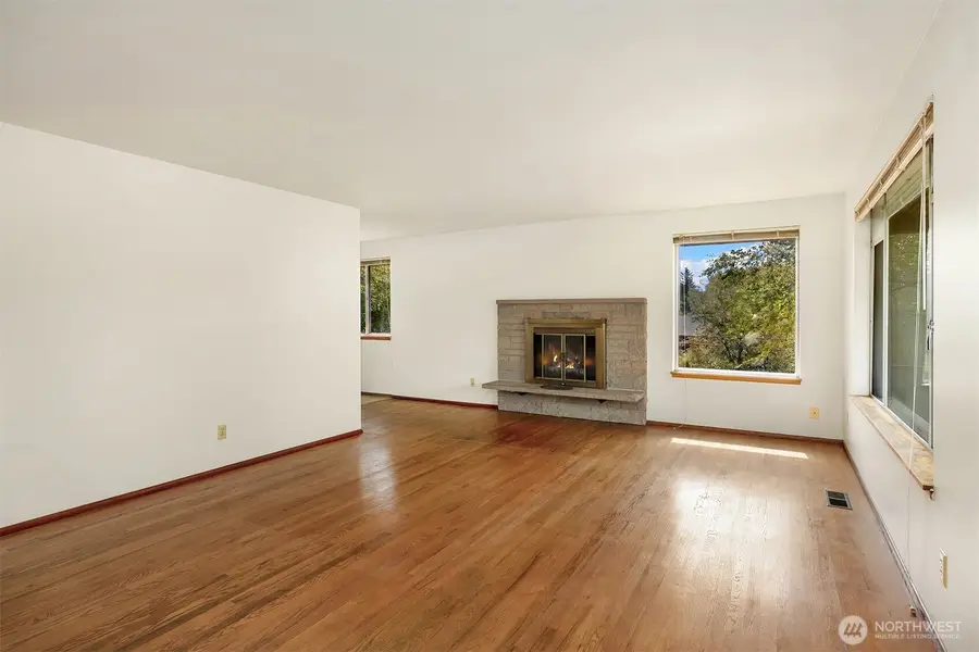 11232 59th Avenue S, Seattle, WA 98178 - #3