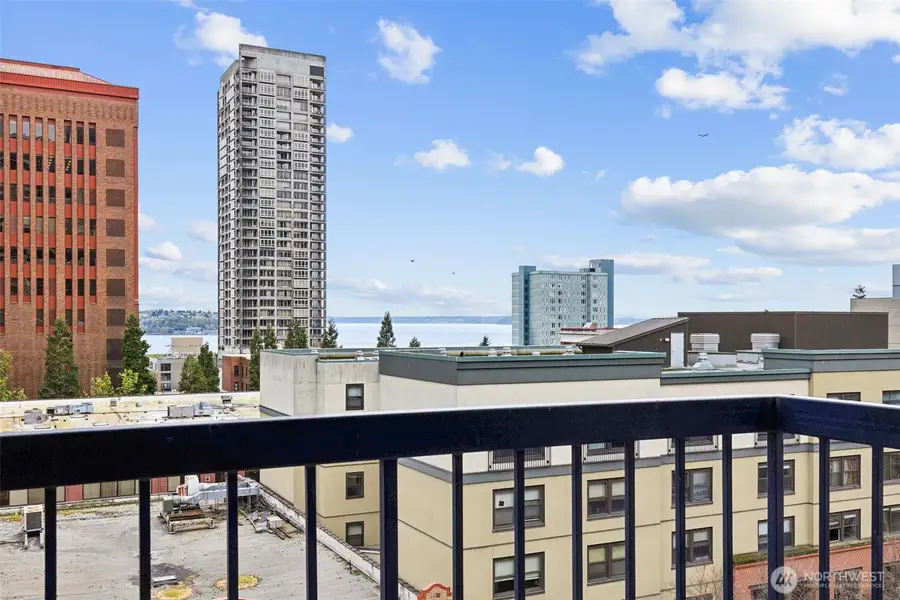 2100 3rd Avenue #802, Seattle, WA 98121 - #2