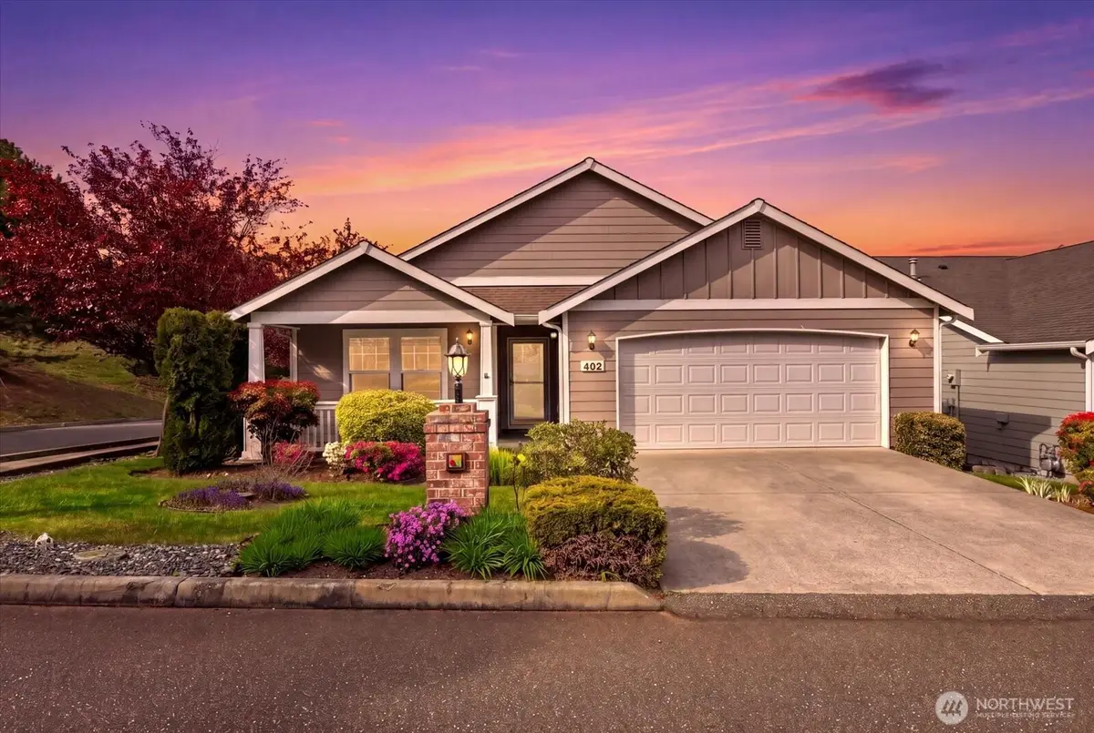 402 NW 12th Loop, Oak Harbor, WA 98277 - #1