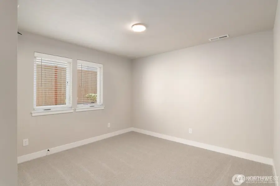 6609 S 128th Street, Seattle, WA 98178 - #3