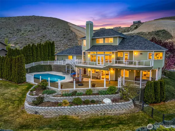 591 Daniels Drive Ne, East Wenatchee, WA 98802