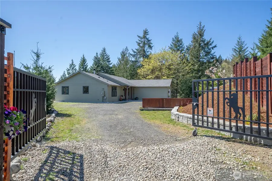 151 NE Myrlis Joy Drive, Tahuya, WA 98588 - #3