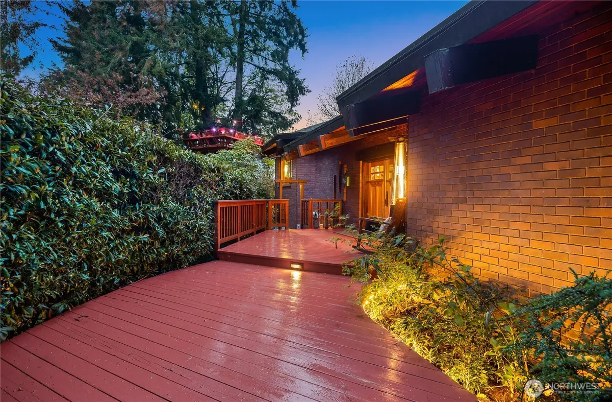 4775 NE 203rd Street, Lake Forest Park, WA 98155 - #1