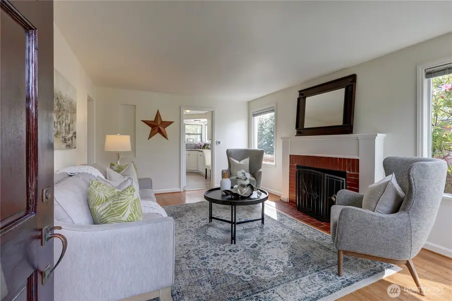 7504 27th Avenue Nw, Seattle, WA 98117 - #3