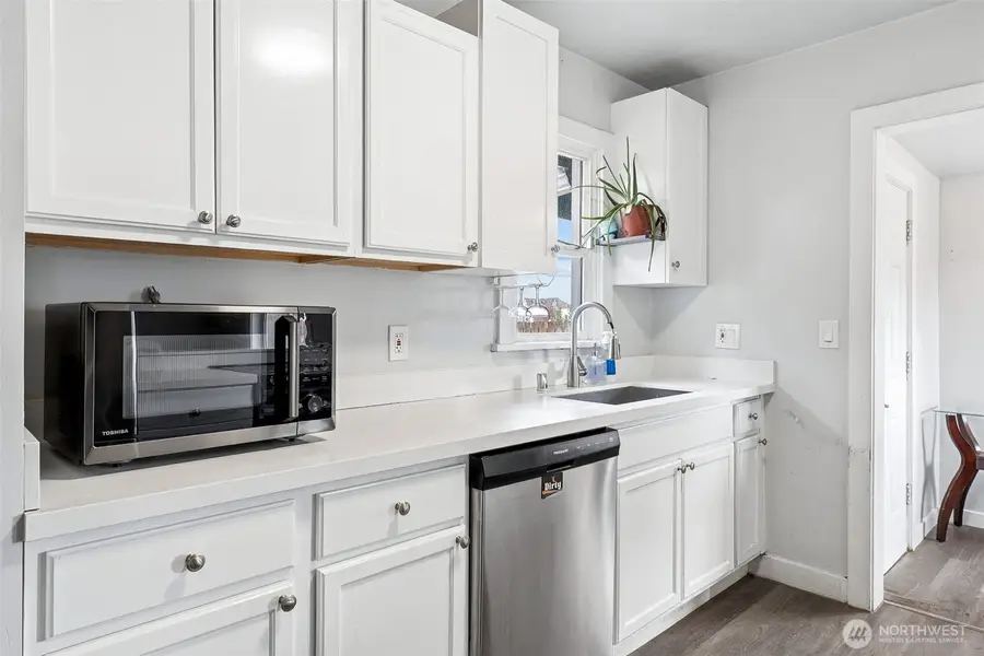 509 S 56th Street, Tacoma, WA 98408 - #3