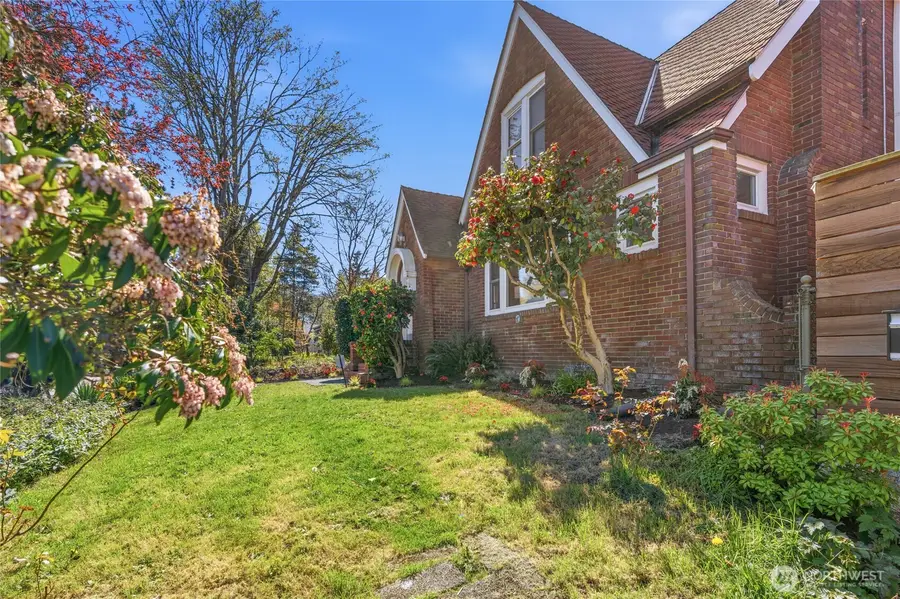 7311 Seward Park Avenue S, Seattle, WA 98118 - #2