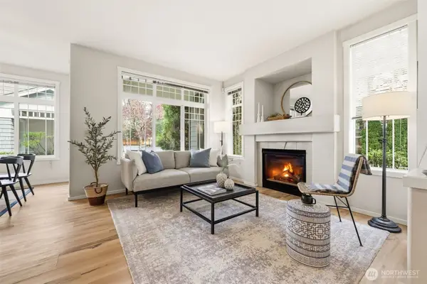 4322 NE 5th Court #106, Renton, WA 98059