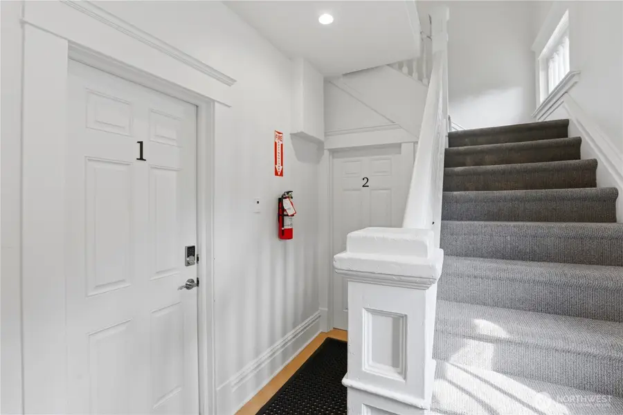 434 W Buckeye Avenue, Spokane, WA 99205 - #3