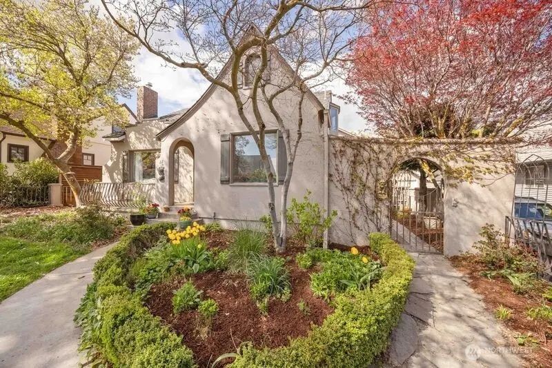 22 N Franklin Avenue, Wenatchee, WA 98801 - #3