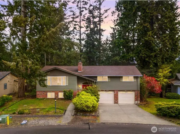 9009 Ridgeview Circle W, University Place, WA 98466