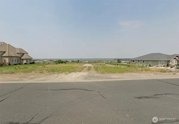 8266 Dune Lake Road, Moses Lake, WA 98837