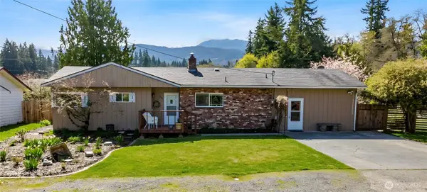 310 E Hillcrest Drive, Port Angeles, WA 98362