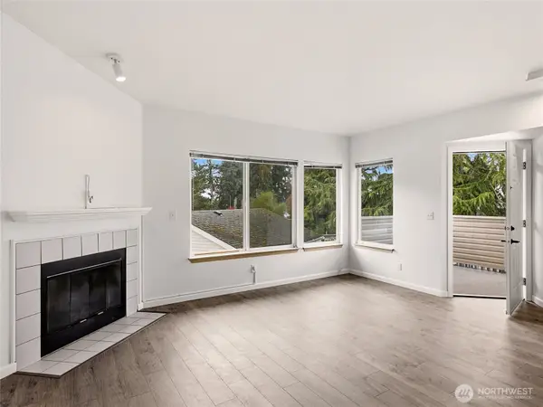 9210 Market Place #D201, Lake Stevens, WA 98258